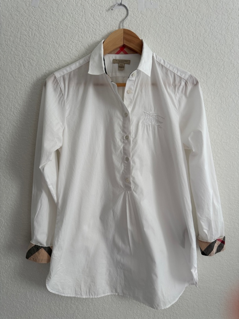 Burberry Brit White Button-Front Shirt with Check Cuff & Neck Detail Size SP - Picture 2 of 15